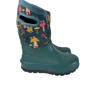 Bogs Kids Waterproof Mushroom Print Rain Boots Youth 1 Pull On Cozy Outdoor Fun